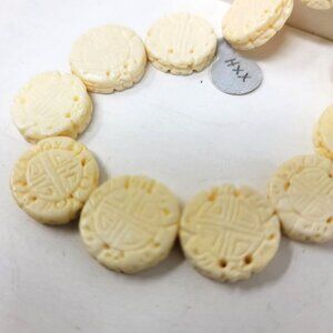 Vintage Bone Beads Oriental Design Disc 22 beads